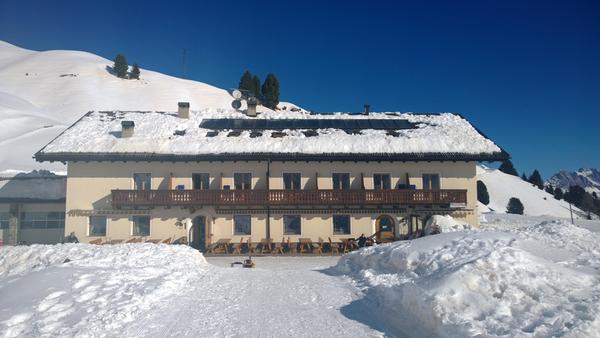 Photo exteriors in winter Mahlknechthütte