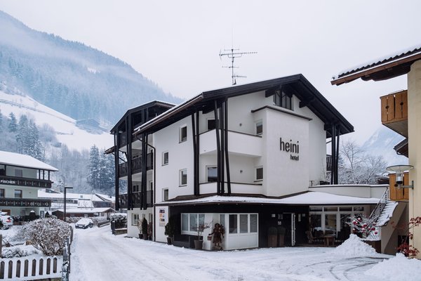Foto invernale di presentazione Hotel Heini