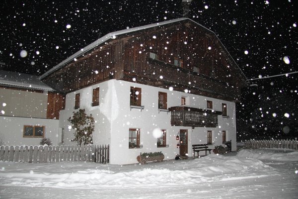 Foto Außenansicht im Winter Loderhof