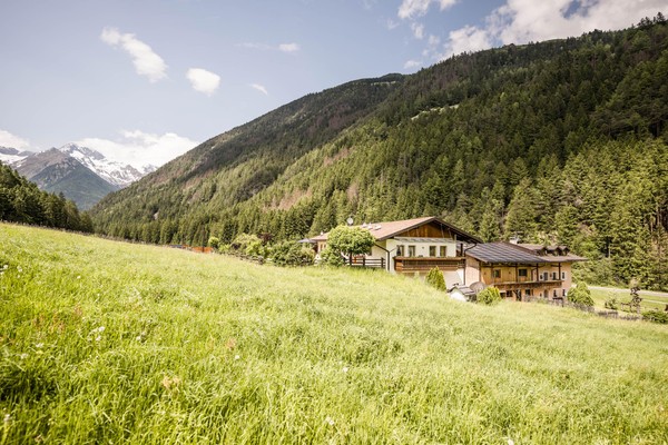 Foto esterno Appartamenti in agriturismo Angererhof