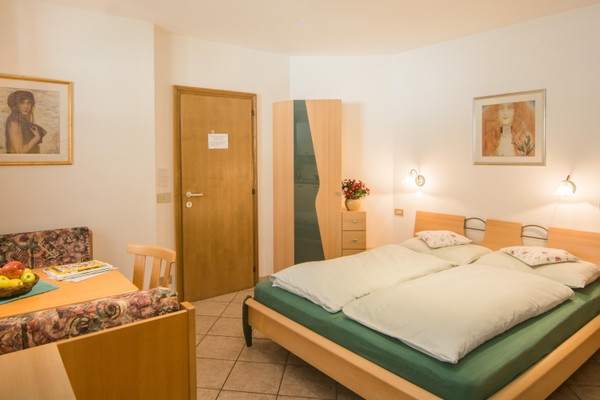 Foto vom Zimmer Ferienwohnungen Plottenbäck