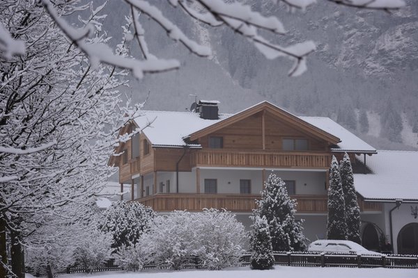 Foto esterno in inverno Trenkehof