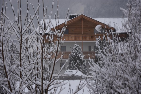 Foto esterno in inverno Trenkehof