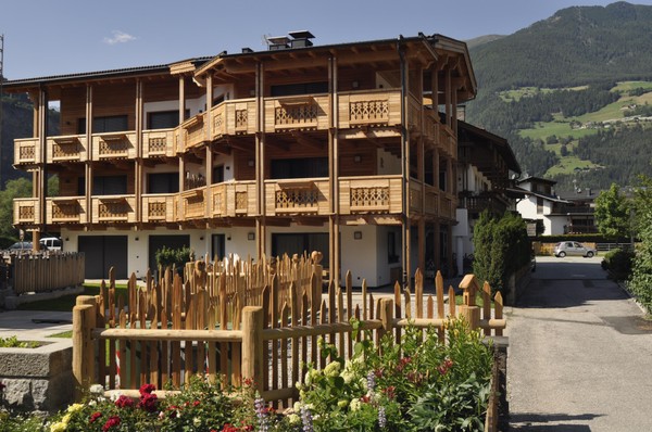 Foto Außenansicht Garni Chalet Schwarzenstein