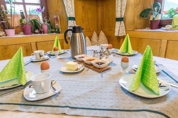 La colazione Lahnerhof - Appartamenti in agriturismo 3 fiori