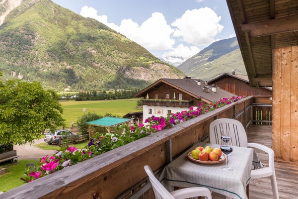 Photo of the balcony Lahnerhof