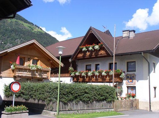 Foto Außenansicht Ferienwohnungen auf dem Bauernhof Luggishof