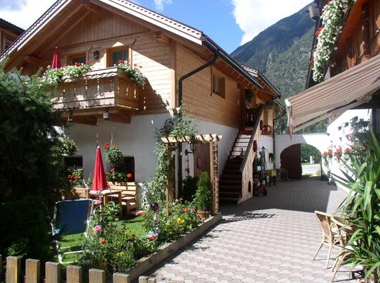 Foto esterno Appartamenti in agriturismo Luggishof