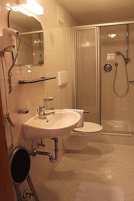 Photo of the bathroom Hotel Toblhof