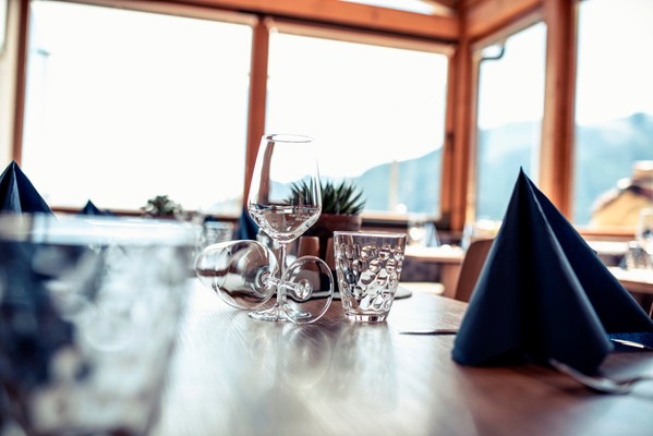 The restaurant Acereto / Ahornach (Valle di Tures / Tauferer Tal) Roanerhof