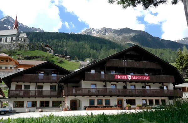 Foto esterno Hotel Alpenrast