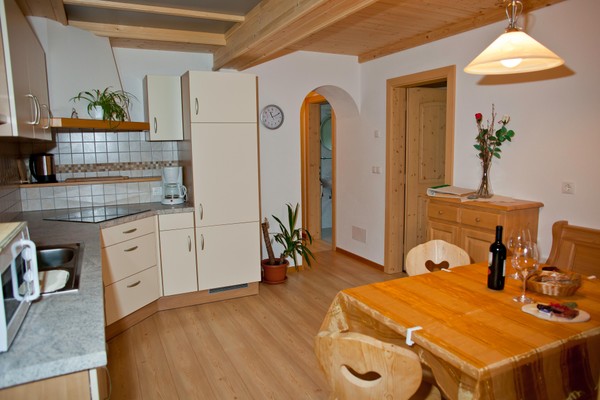 La zona giorno B&B + Appartamenti in agriturismo Inderederhof