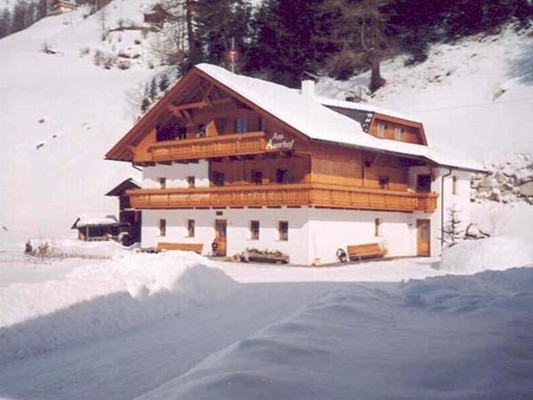 Foto esterno Appartamenti in agriturismo Auerhof