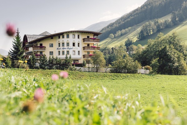 Photo exteriors Hotel Alpin Royal Wellness Refugium & Resort