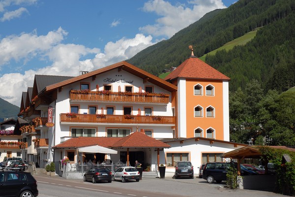 Photo exteriors Hotel Neuwirt