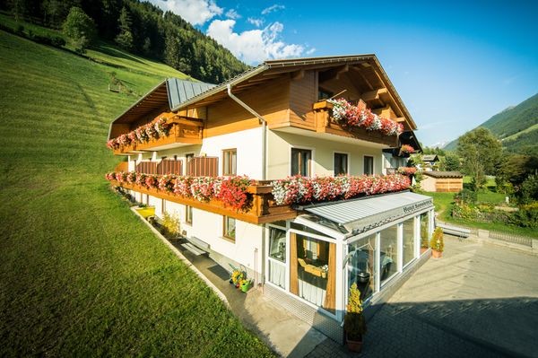 Photo exteriors Hotel Sonnleiten