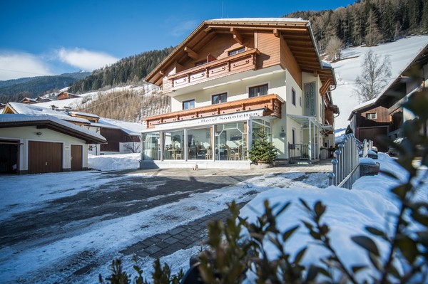 Foto esterno Hotel Sonnleiten