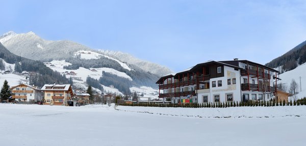Foto esterno in inverno Family Hotel Stegerhaus