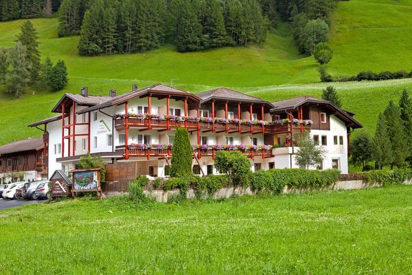 Foto estiva di presentazione Family Hotel Stegerhaus - Hotel 3 stelle