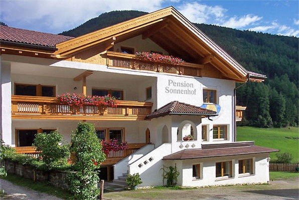 Photo exteriors Small hotel Sonnenhof