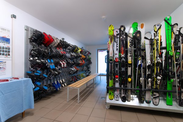 La skiroom Boè Sports & Nature Hotel