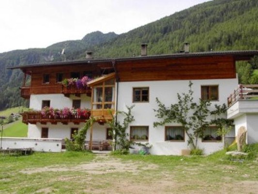 Foto esterno Pensione Neuhaushof
