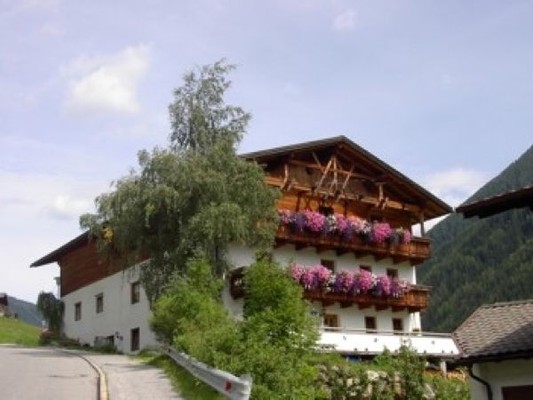 Foto Außenansicht Pension Neuhaushof