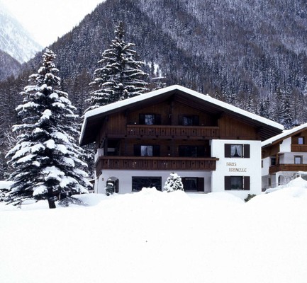 Photo exteriors Garni (B&B) + Apartments Brunelle