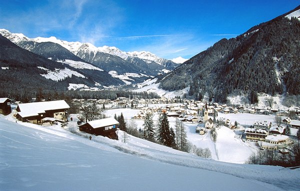 Panorama Lutago