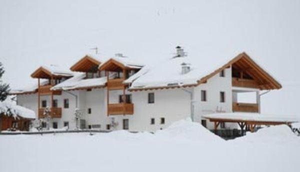 Foto invernale di presentazione Andrea - Residence 2 stelle