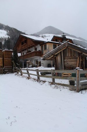 Foto esterno in inverno Wasserer