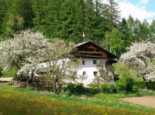 Photo exteriors Farmhouse apartments Oberlinderhof