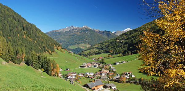 Panoramic view Rio Bianco / Weißenbach (Valle Aurina / Ahrntal)