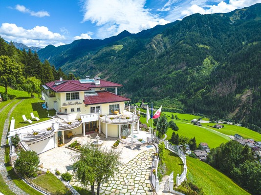 Foto esterno B&B + Appartamenti Das Land-Palais