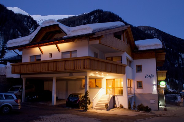 Photo exteriors Café Schneider
