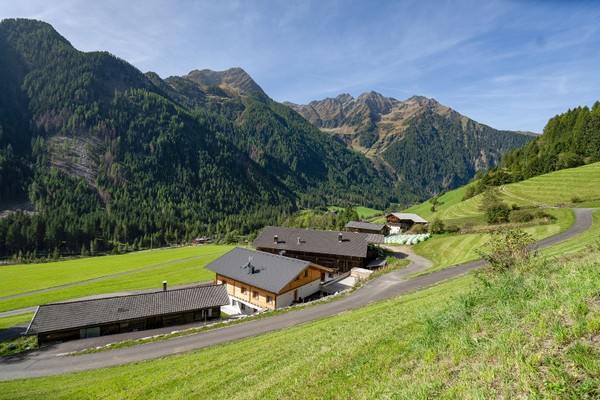 Photo exteriors Farmhouse apartments Grossgasteigerhof