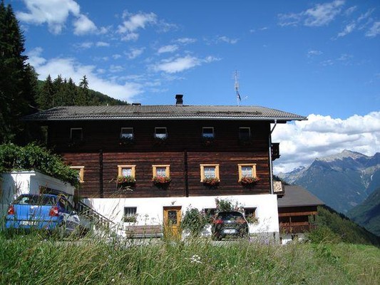 Foto Außenansicht Ferienwohnungen auf dem Bauernhof Hopfgartnerhof