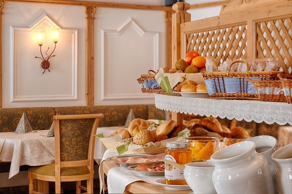 The breakfast B&B-Hotel + Apartments Elisir