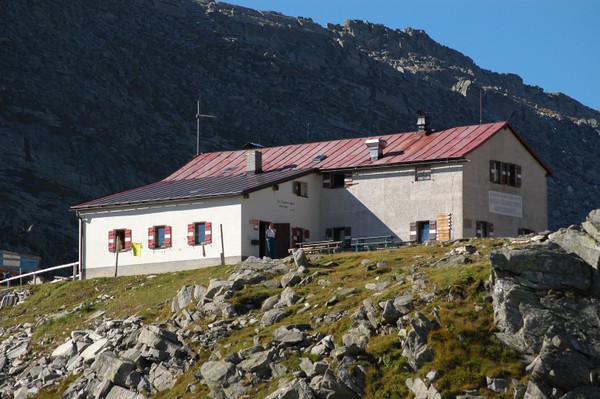 Foto Außenansicht Rifugio Porro / Chemnitzerhütte