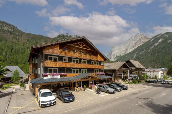 Photo exteriors Hotel Albolina Alpstyle