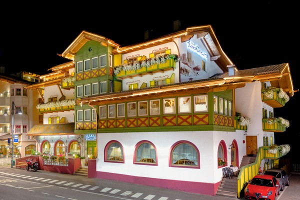 Foto Außenansicht Hotel Alpino al Cavalletto