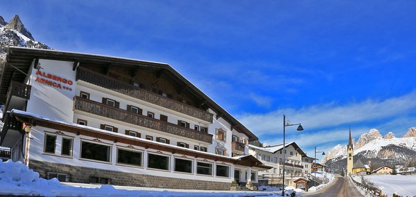 Foto invernale di presentazione Garni-Hotel + Residence Arnica