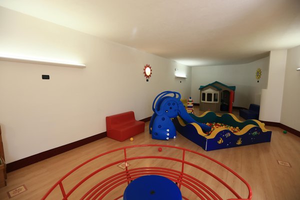 La sala giochi Garni-Hotel + Residence Arnica