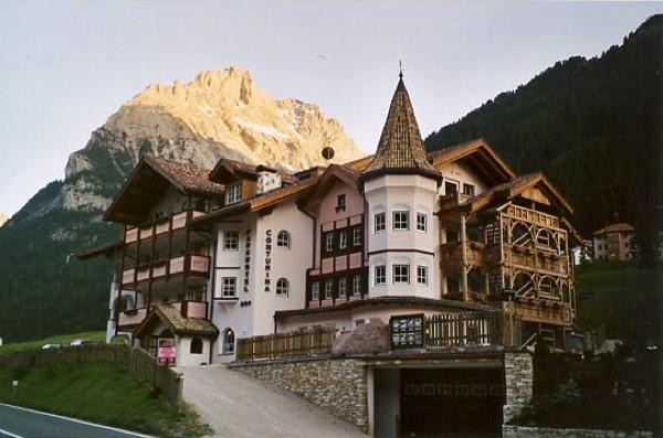 Foto Außenansicht Hotel Conturina