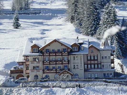 Foto esterno Hotel Conturina