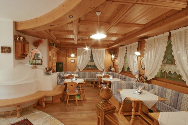 Foto del bar Hotel Conturina
