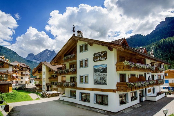 Foto Außenansicht Hotel De Matìe