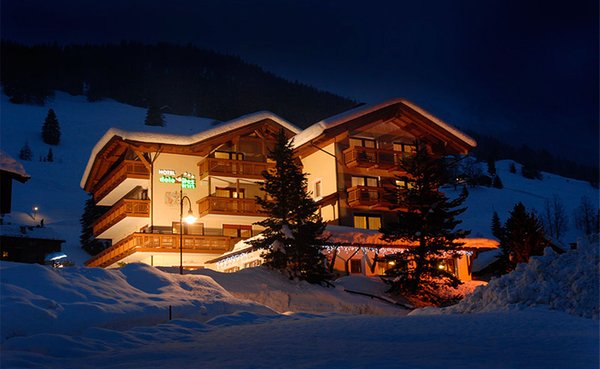 Foto invernale di presentazione B&B-Hotel Dolomites Inn