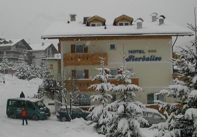 Foto esterno Albergo Fiordaliso