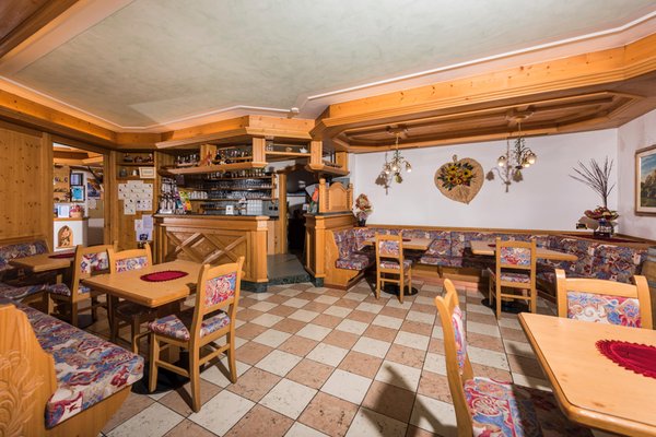 Foto von der Bar Dolomiten Hotel Irma
